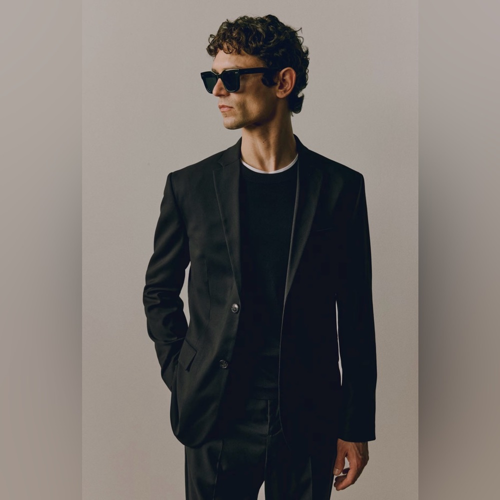 H&M Men’s Slim Fit Suit Jacket Black Size 42R